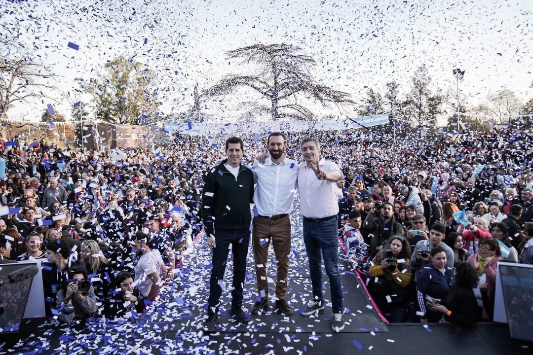 Máximo Kirchner en Hurlingham y un respaldo al candidato que quiere arrebatarle el distrito a Zabaleta