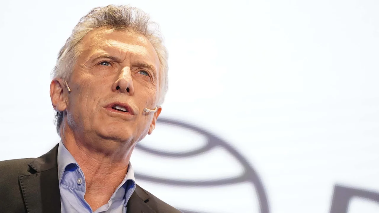 Mauricio Macri: "No se meta con mi madre, vicepresidenta"