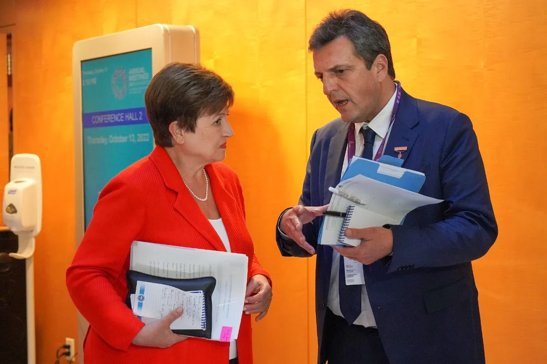 El FMI oficializó un nuevo desembolso en agosto de 7.500 millones de dólares para Argentina