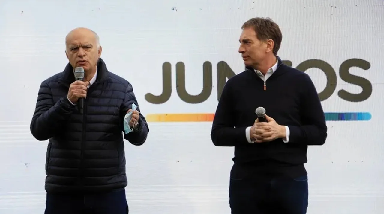 Santilli y Grindetti le pidieron a la población que se acerque a votar
