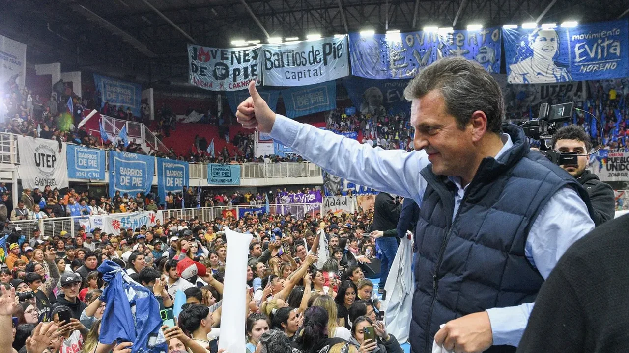 El relanzamiento con los trabajadores que la CGT y los movimientos populares preparan para Massa