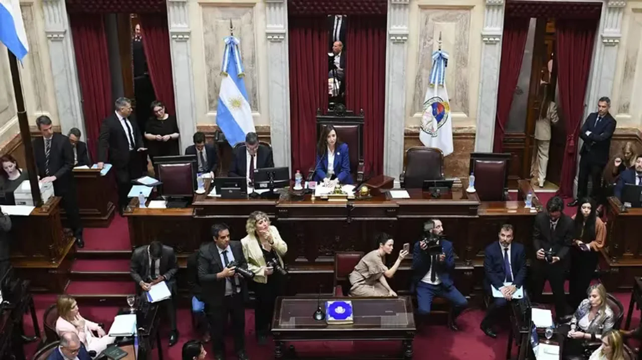 El Gobierno ya ingresó su Mega DNU en el Senado