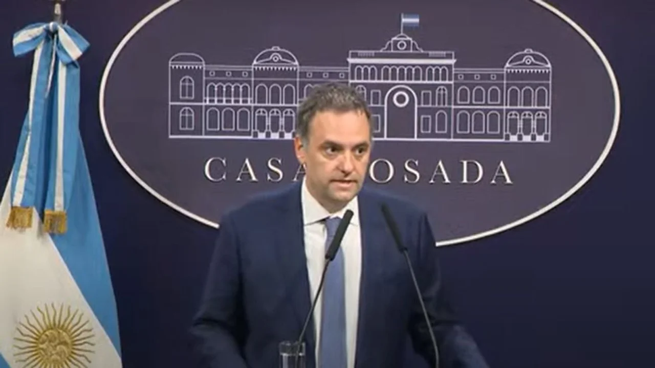 El Gobierno evalúa aplicar aplicar sanciones sobre la organización del paro de trenes