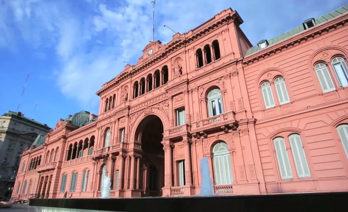 Trabajadores contra el aumento que se hizo Milei: "Su malicia es total"