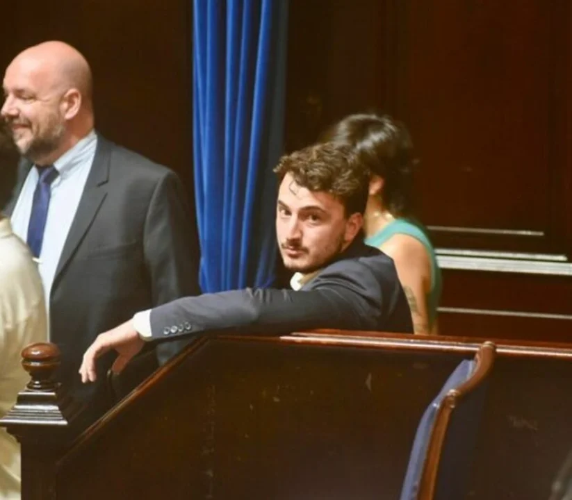 Escándalo: Estalló un bloque de LLA en el conurbano y una concejal avisó por posibles “accidentes”