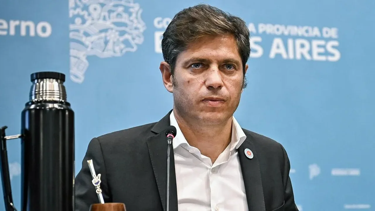 Kicillof contra Milei: "Armó un caos con el sistema electoral"